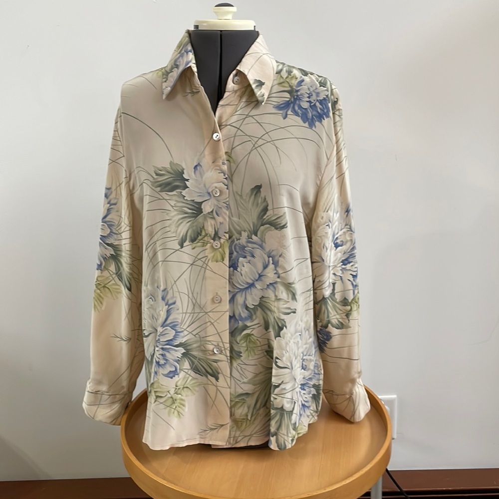 LINDA ALLARD ELLEN TRACY Floral Silk Blouse